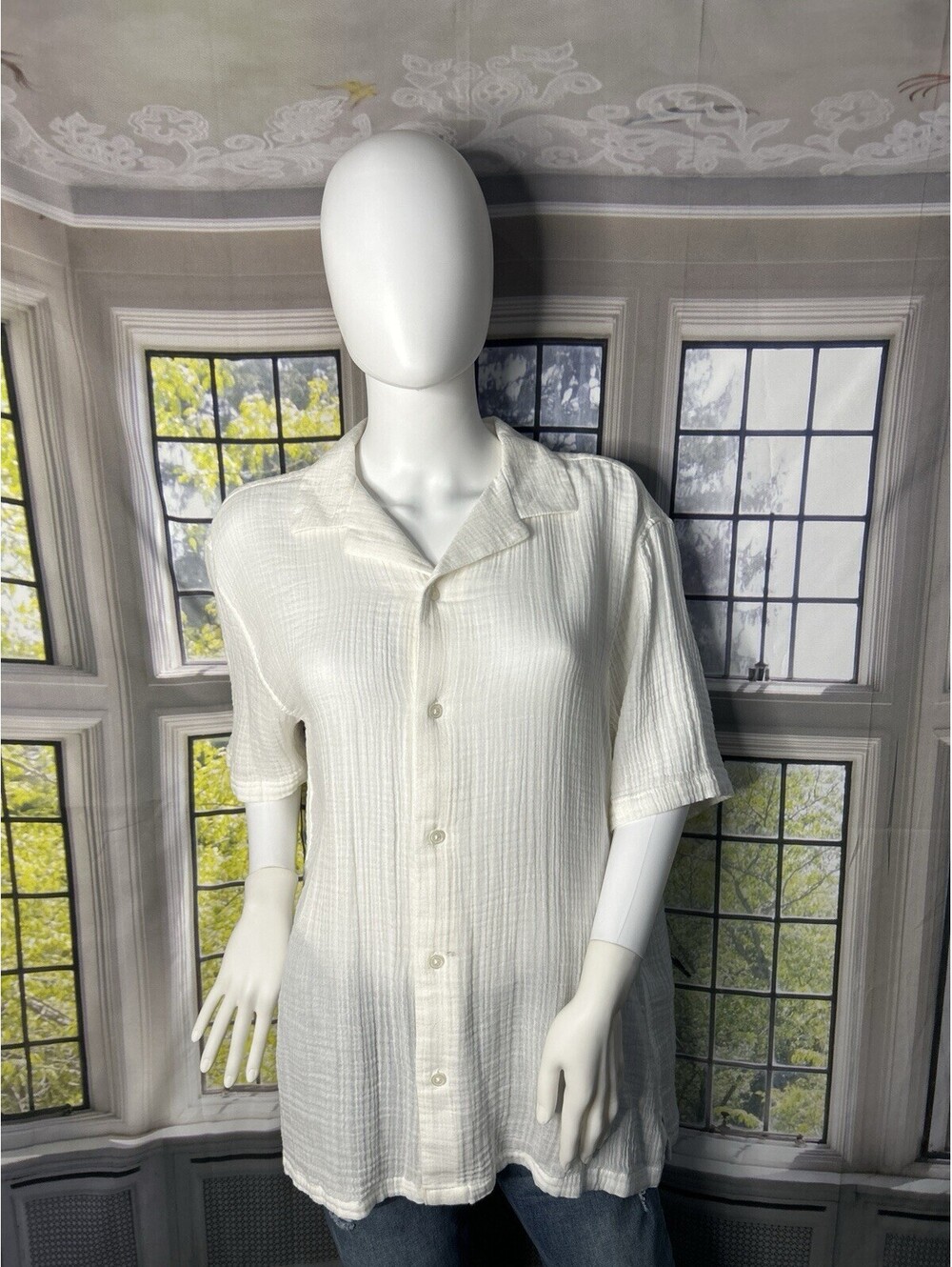 Abercrombie & Fitch Textured Button-Up Shirt – Size Medium – Cream/Off-White
